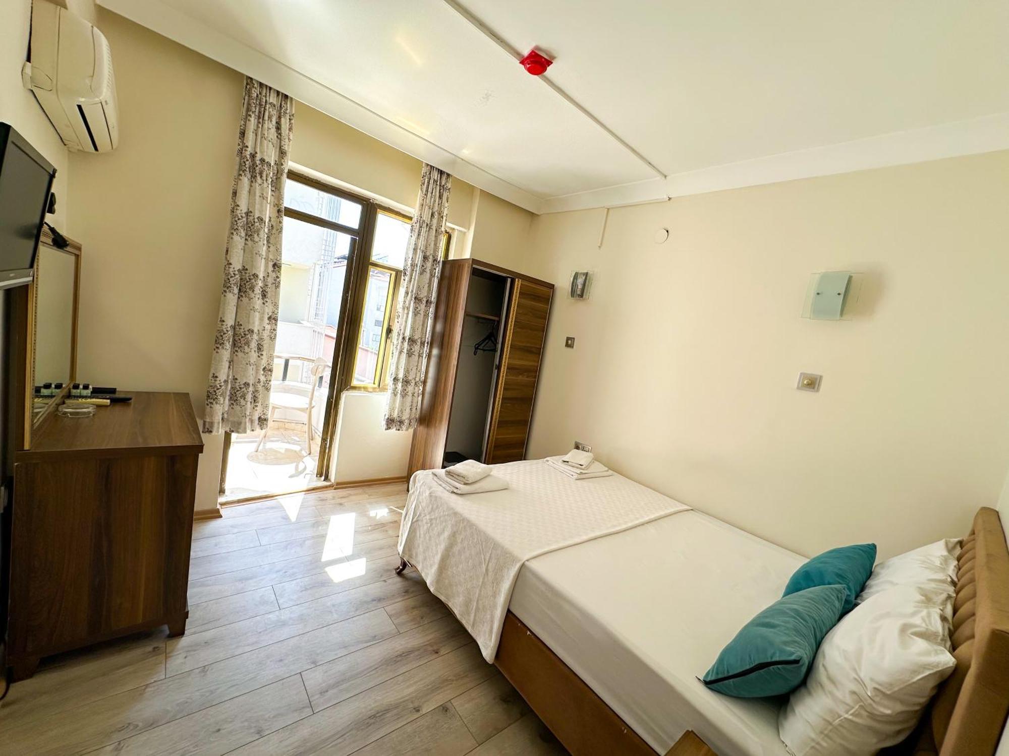 Reis Beach Hotel Marmaris Exterior foto