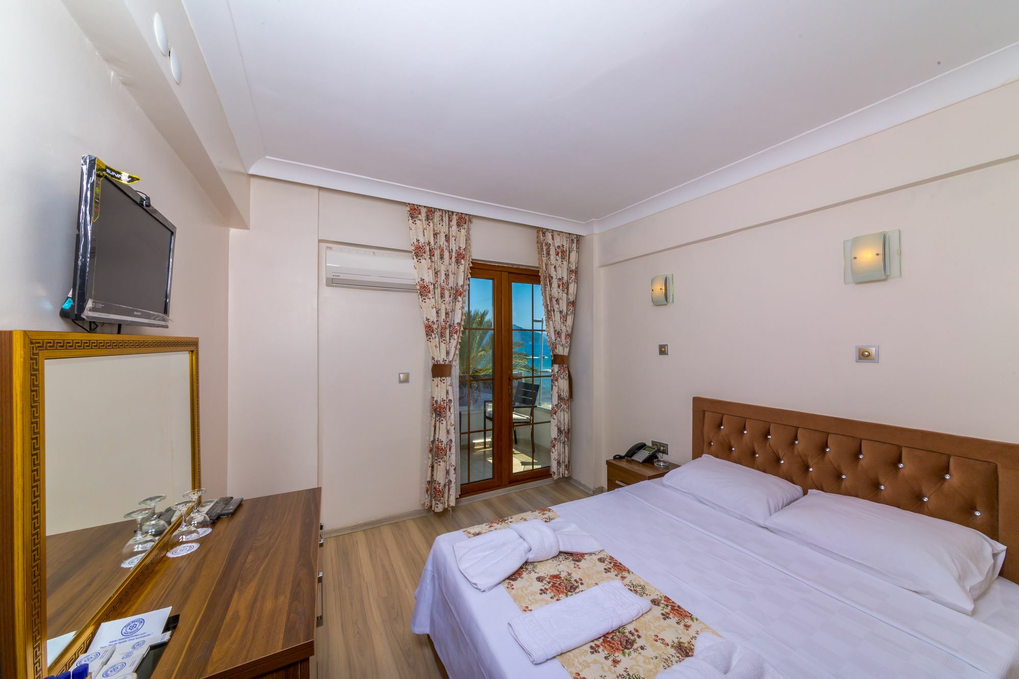 Reis Beach Hotel Marmaris Exterior foto